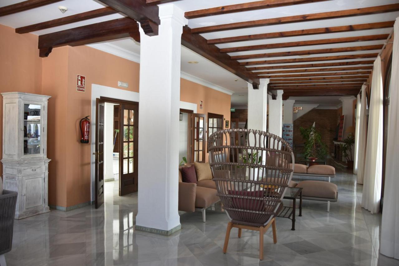 Hotel Dona Lola Zahara Zahara de los Atunes Exterior photo