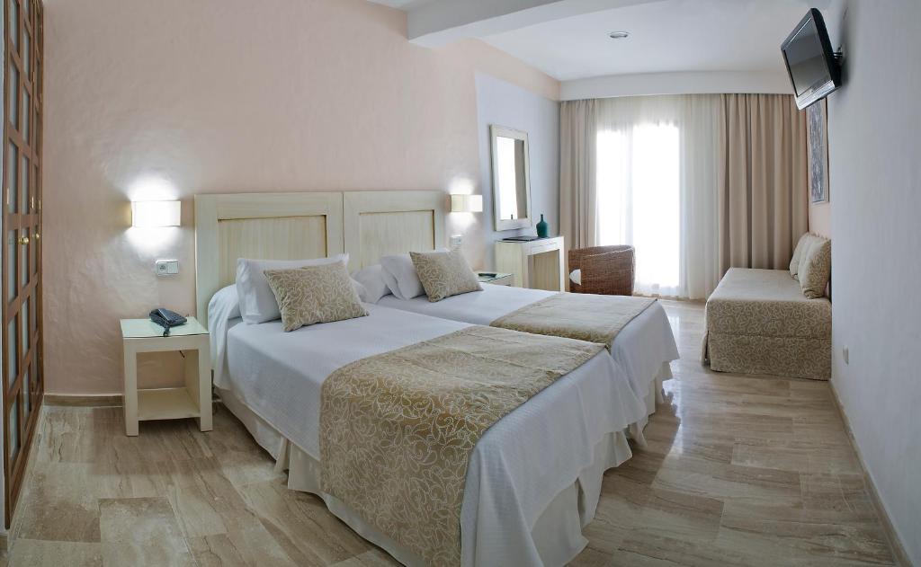 Hotel Dona Lola Zahara Zahara de los Atunes Room photo