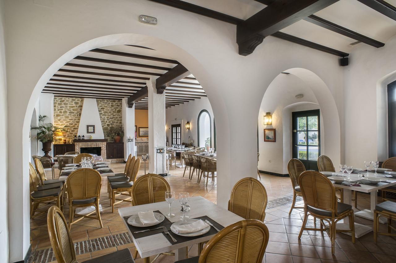 Hotel Dona Lola Zahara Zahara de los Atunes Exterior photo