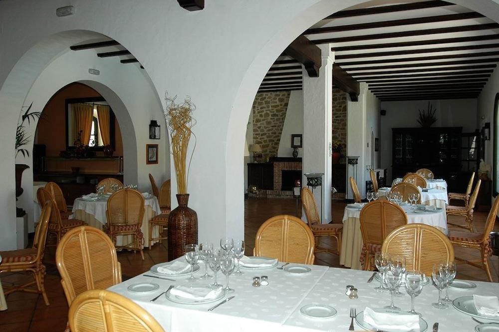 Hotel Dona Lola Zahara Zahara de los Atunes Exterior photo